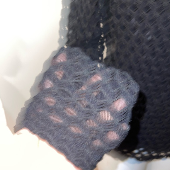 Fuzzi black top - Picture 2 of 4